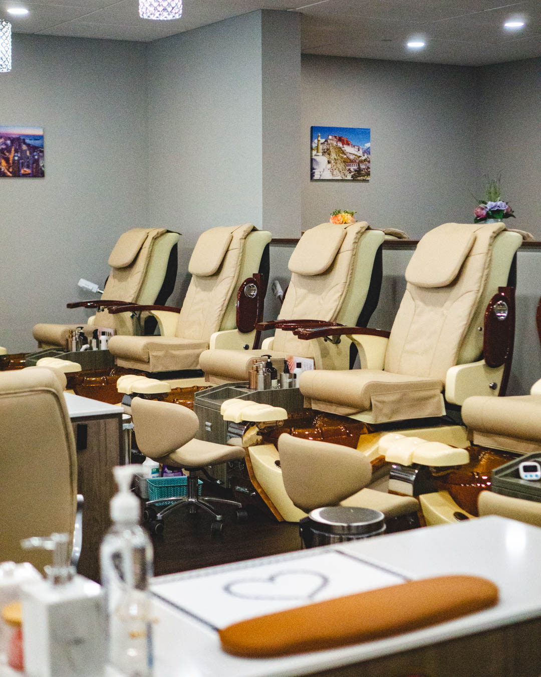 Queen House Nail & Spa nail photo 7